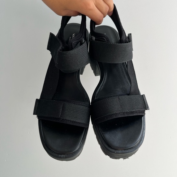 [SOLD] Vagabond platform black sandals - Picture 3 of 5